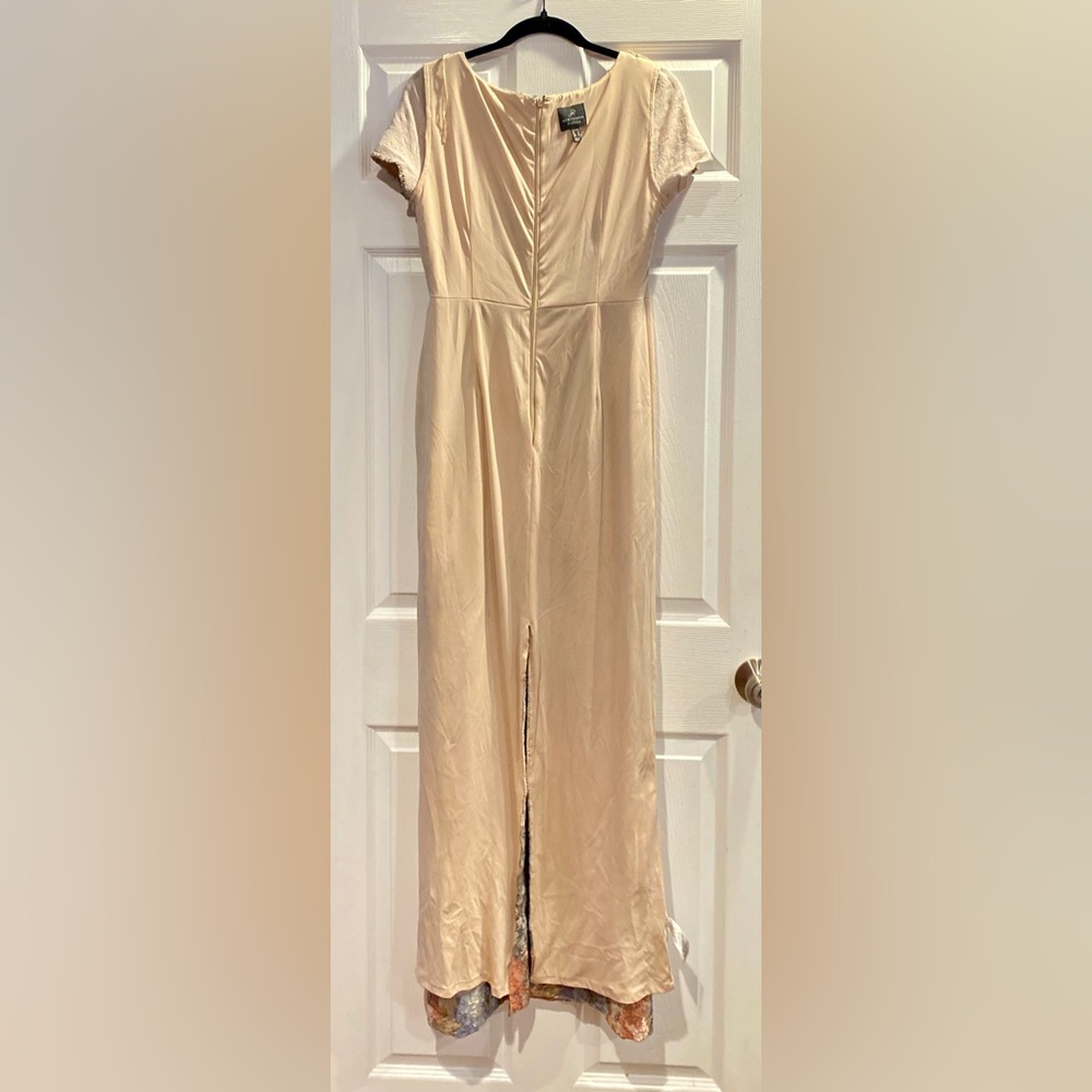 Adrianna Papell Floral Dress with Satin Waistband size 10 - Picture 5 of 14